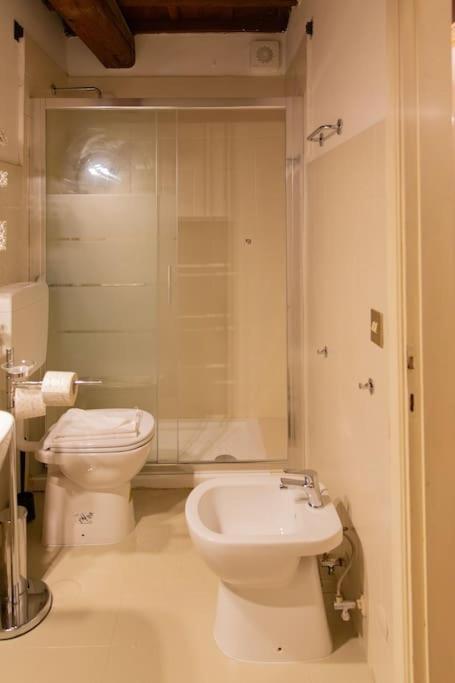 Charming 1Br Apartment Флоренция Екстериор снимка